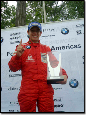 O colombo-americano Gabby Chaves ao vencer a Fórmula BMW Americas