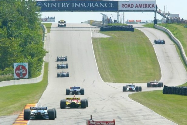 Road America está de volta, mas a Indy segue andando para trás